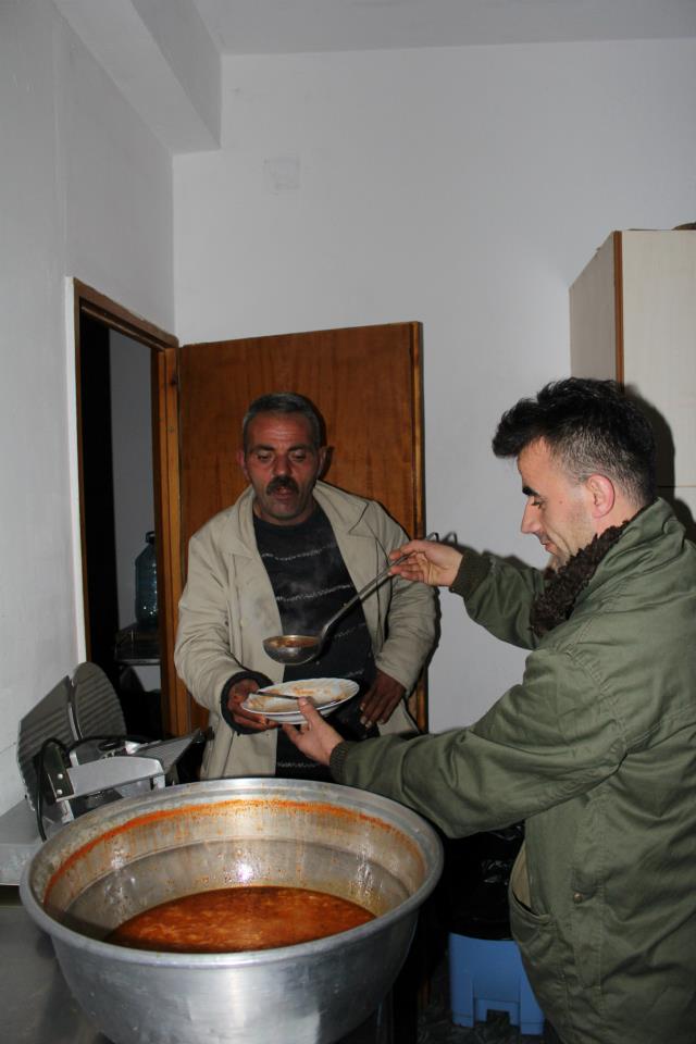 Frammenti di vita quotidiana alla Capanna di Betlemme, Albania, 2012. Foto di Leonardo Mileti, CB Apg23