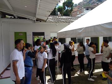 Colombia_Medellin_Teatro per l’inclusione con gli studenti del SENA